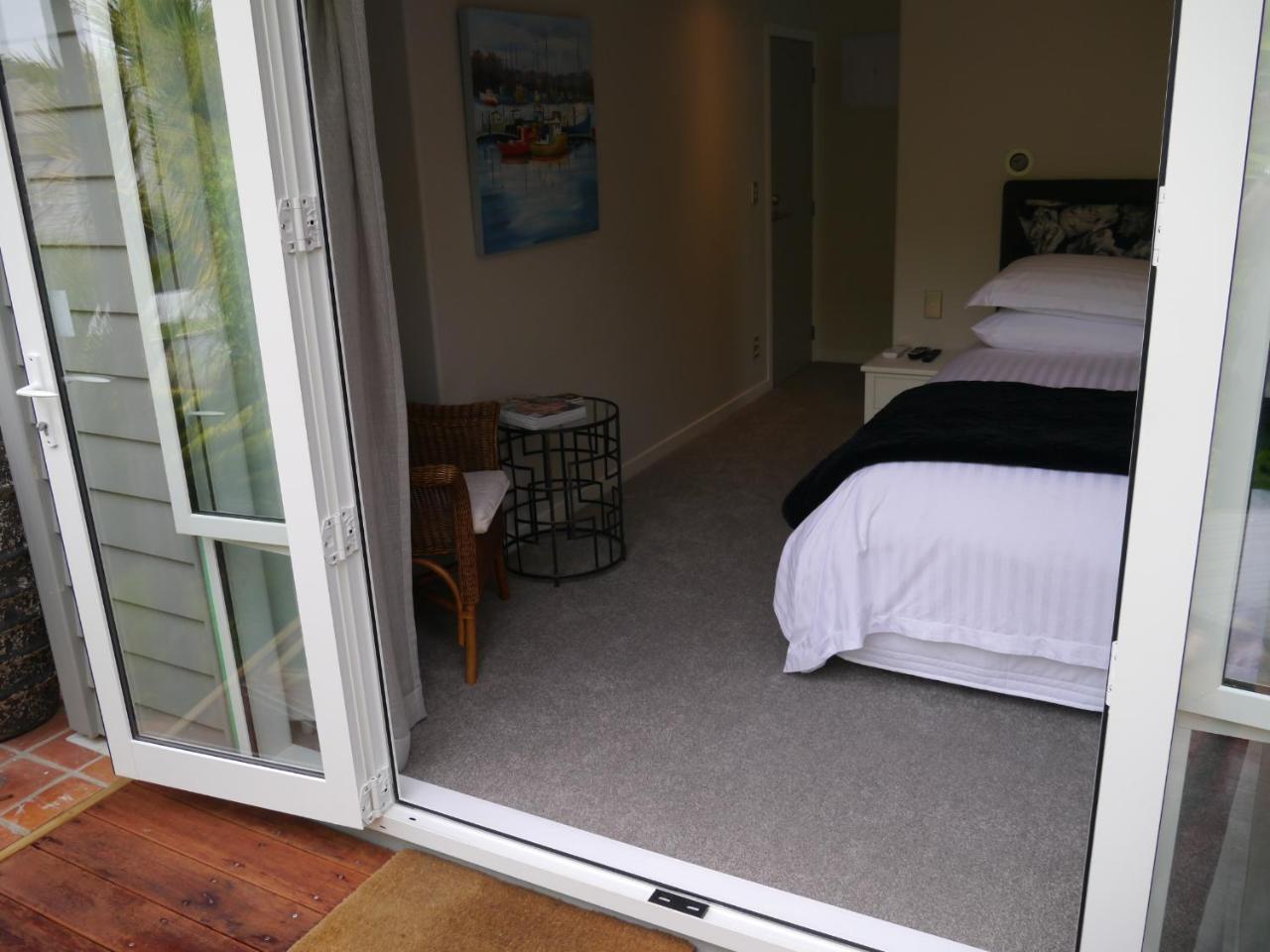 Kereru Cottage Russell - James Cook Apartment Exterior photo